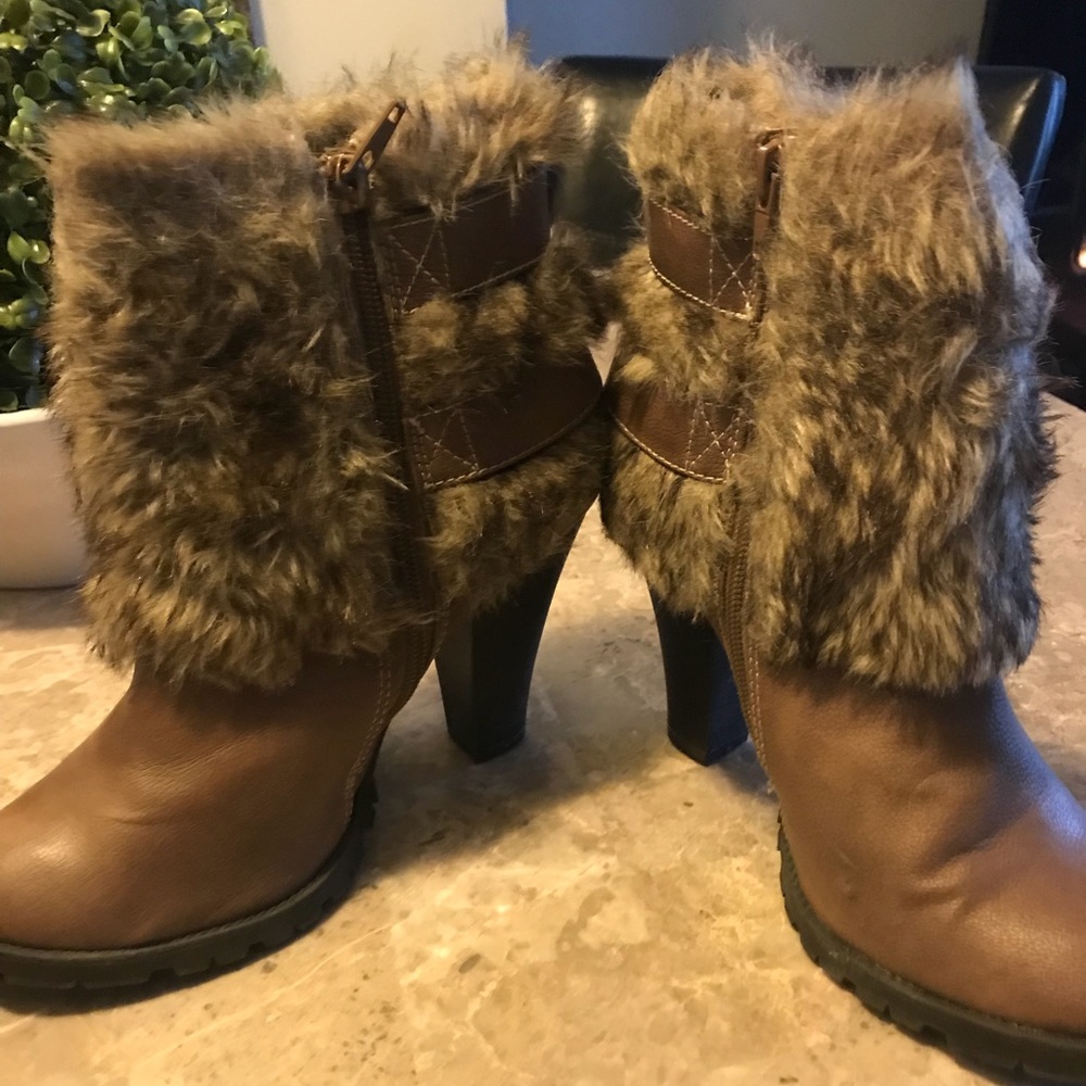 Fur booties Like New